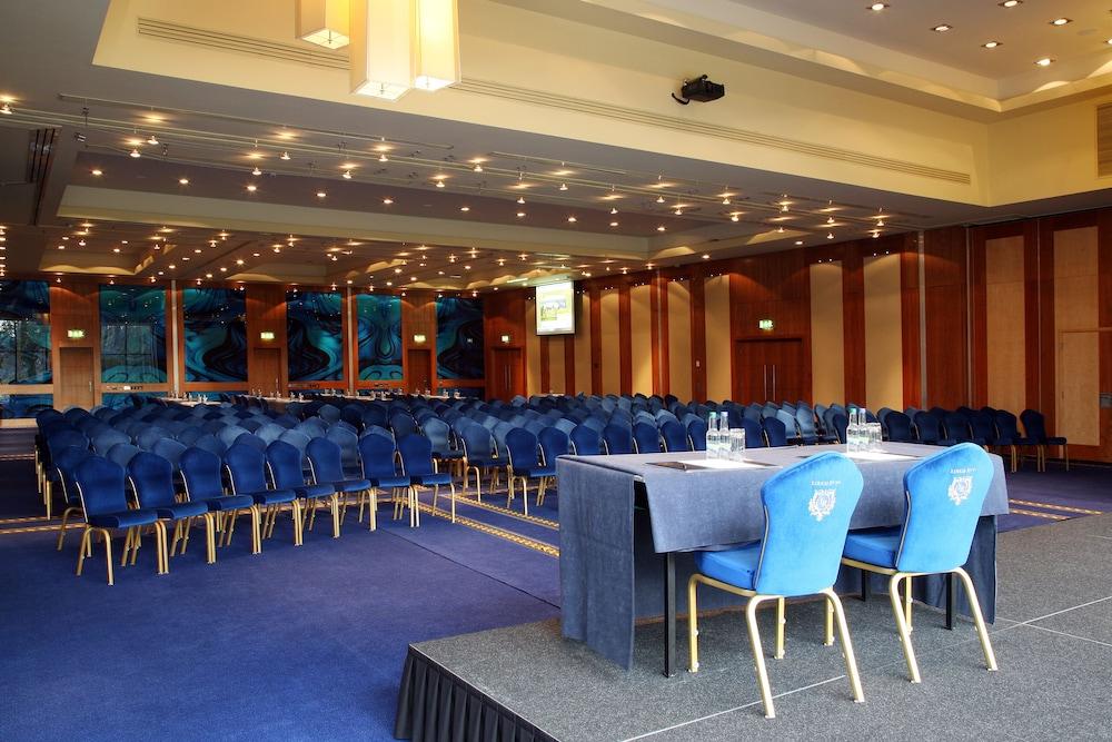 Lough Rynn Castle Mohill Exterior foto